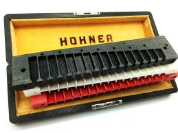 Hohner 64 Chromonica